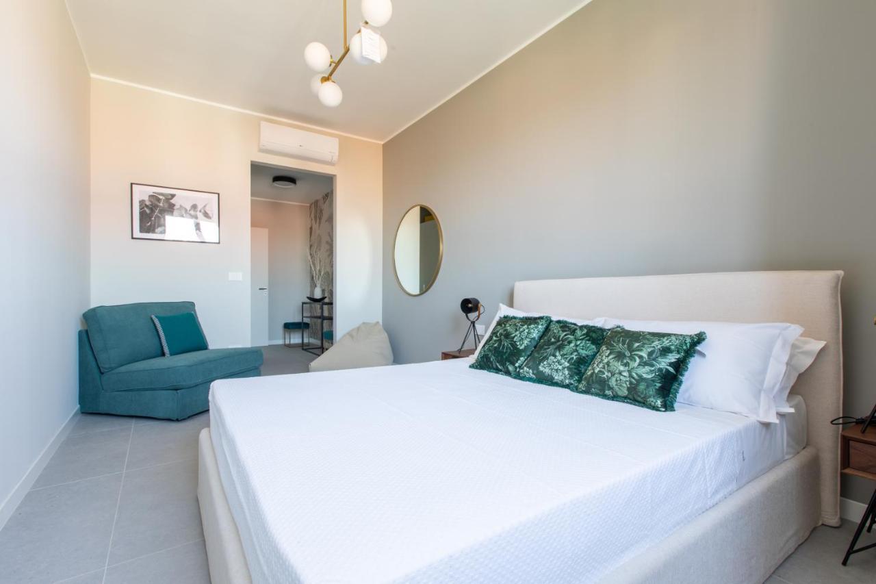 Daplace - Vico Apartment Милано Екстериор снимка