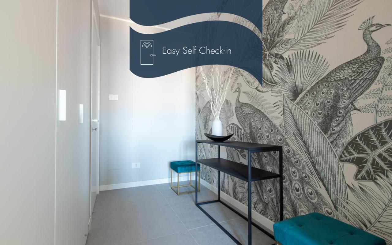 Daplace - Vico Apartment Милано Екстериор снимка